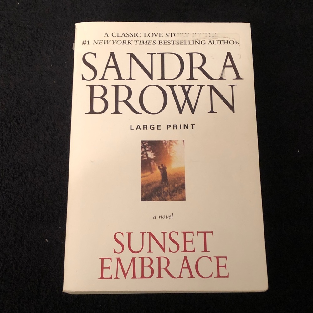 Sandra Brown "Sunset Embrace" Large Print Paperback - White Cover with Red Title